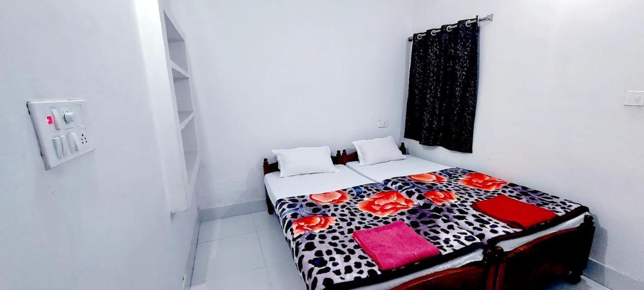 Nilam Guest House Bodh Gaya Εξωτερικό φωτογραφία